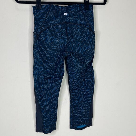 Lululemon Train Times Crop 17" Full On Mesh Luxtreme Women's Size 4 - Picture 5 of 6